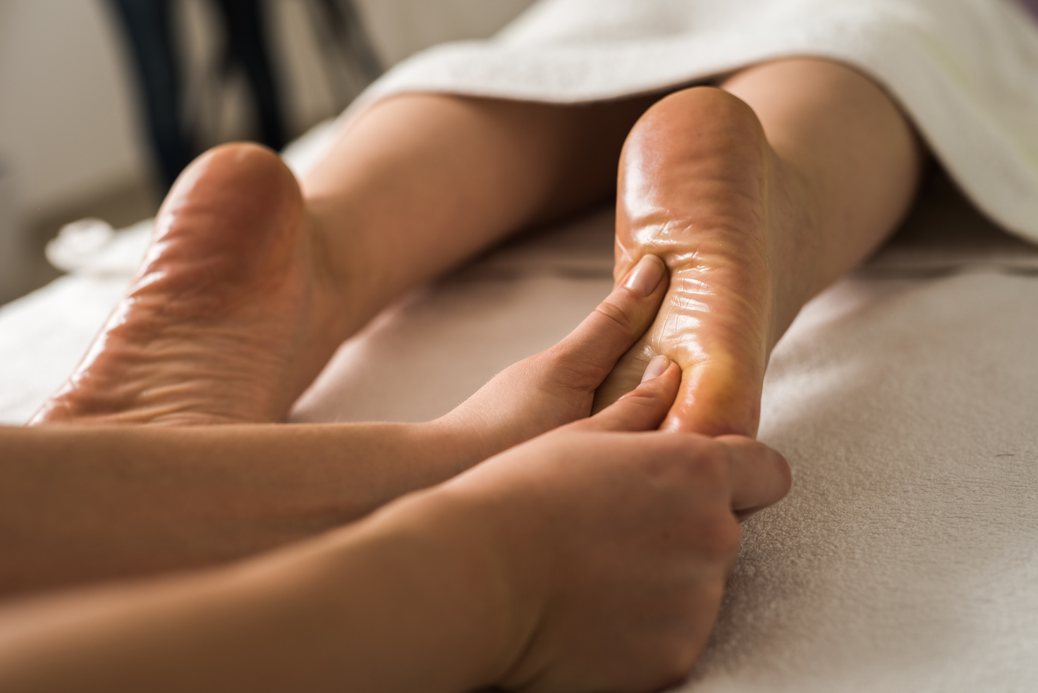 Relaxing foot massage